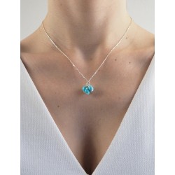 Woman turquoise cluster necklace